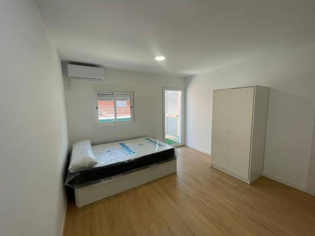 Piso en Venta en Calle Fundidores en Pino Montano - Consolación