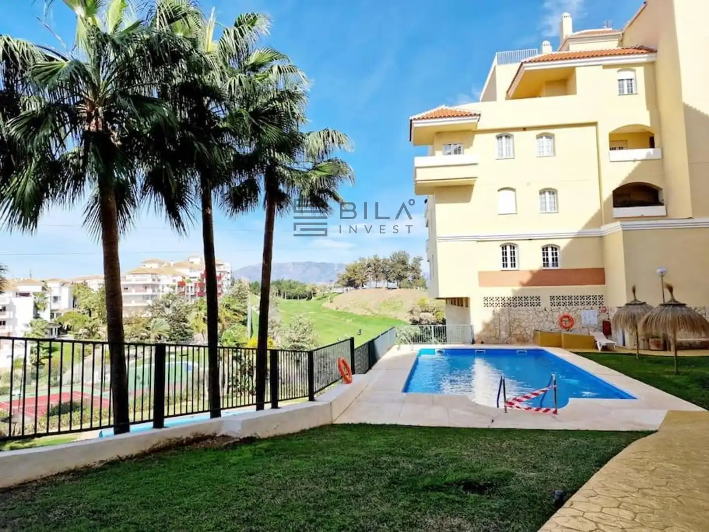Außenansicht von Wohnung zum Verkauf in Mijas mit Klimaanlage, Terrasse und Abstellraum