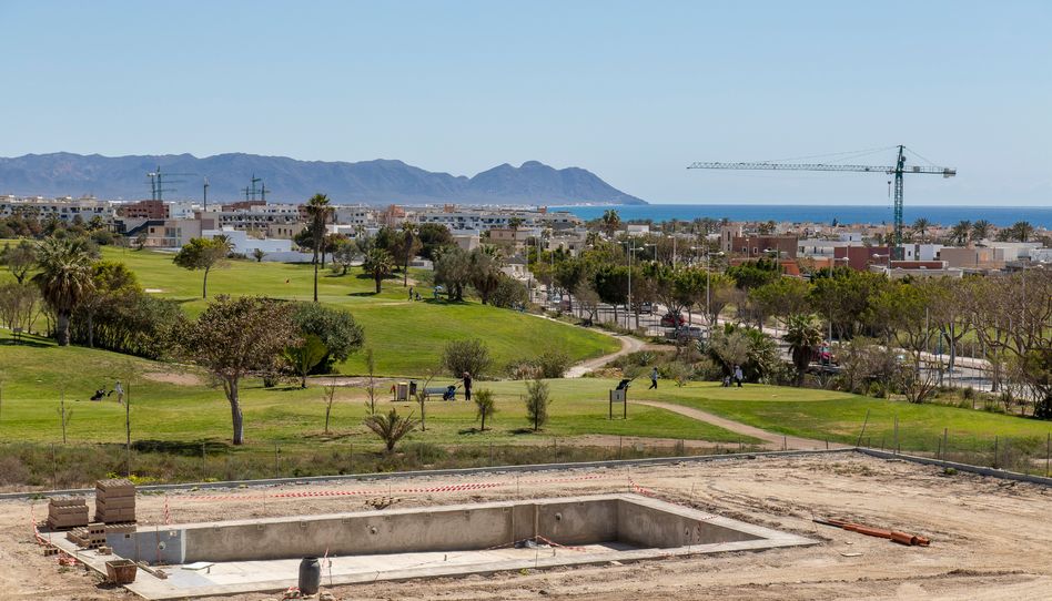 Foto 1 de Piso en venta en Calle Alcade Guillermo Verdejo, El Toyo, Almería