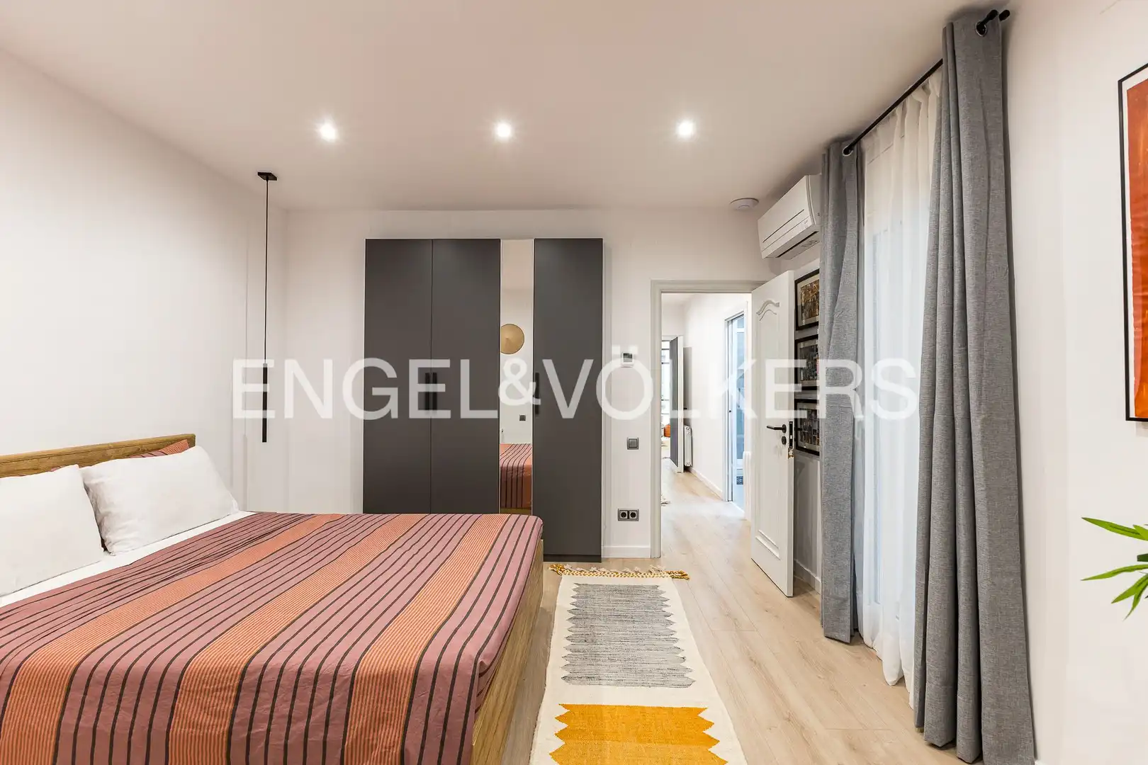 Bedroom of Flat for rent in Barcelona  with Air Conditioner, Heating and Private garden