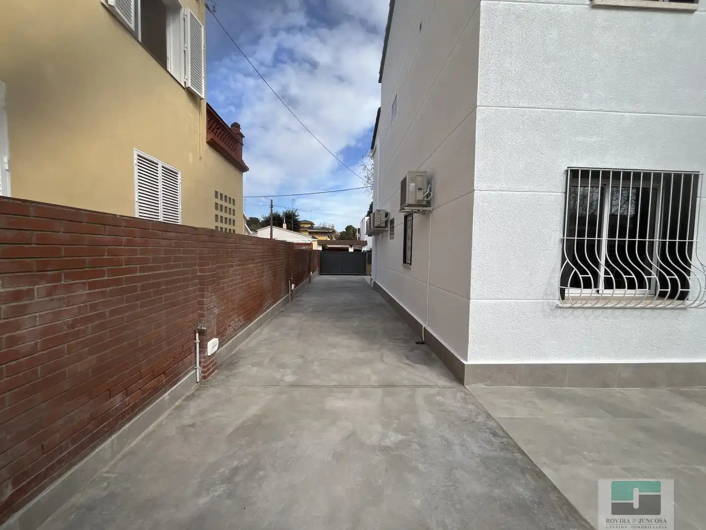 Parking of Houses for rent in Castelldefels  with Air Conditioner, Heating and Parquet flooring