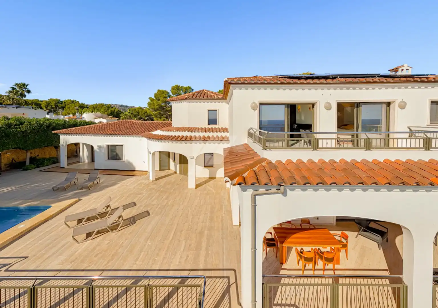 Vista exterior de Casa o xalet en venda en Moraira amb Aire condicionat, Calefacció i Jardí privat