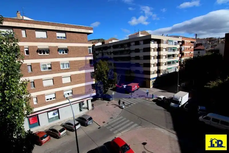 Vista exterior de Piso de alquiler en Cuenca con Calefacción y Amueblado