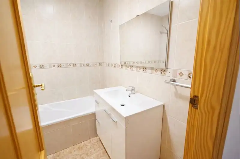 Baño de Piso en venta en Sant Joan de Moró con Aire acondicionado y Calefacción