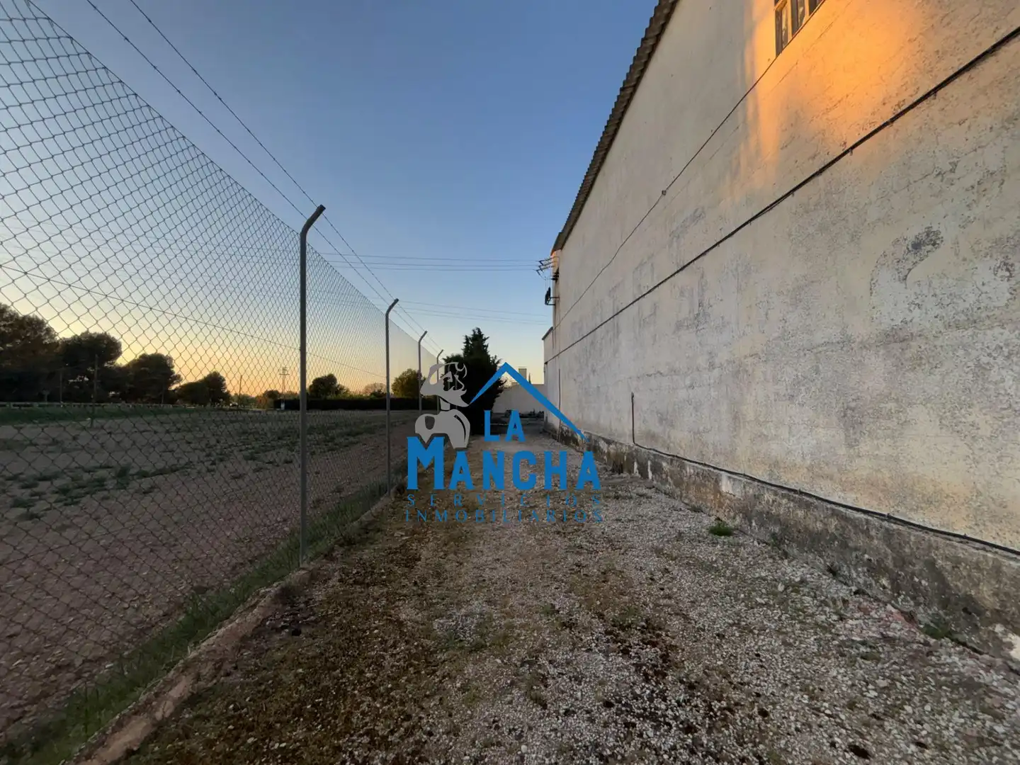 Fabrikhallen zum Verkauf in Albacete