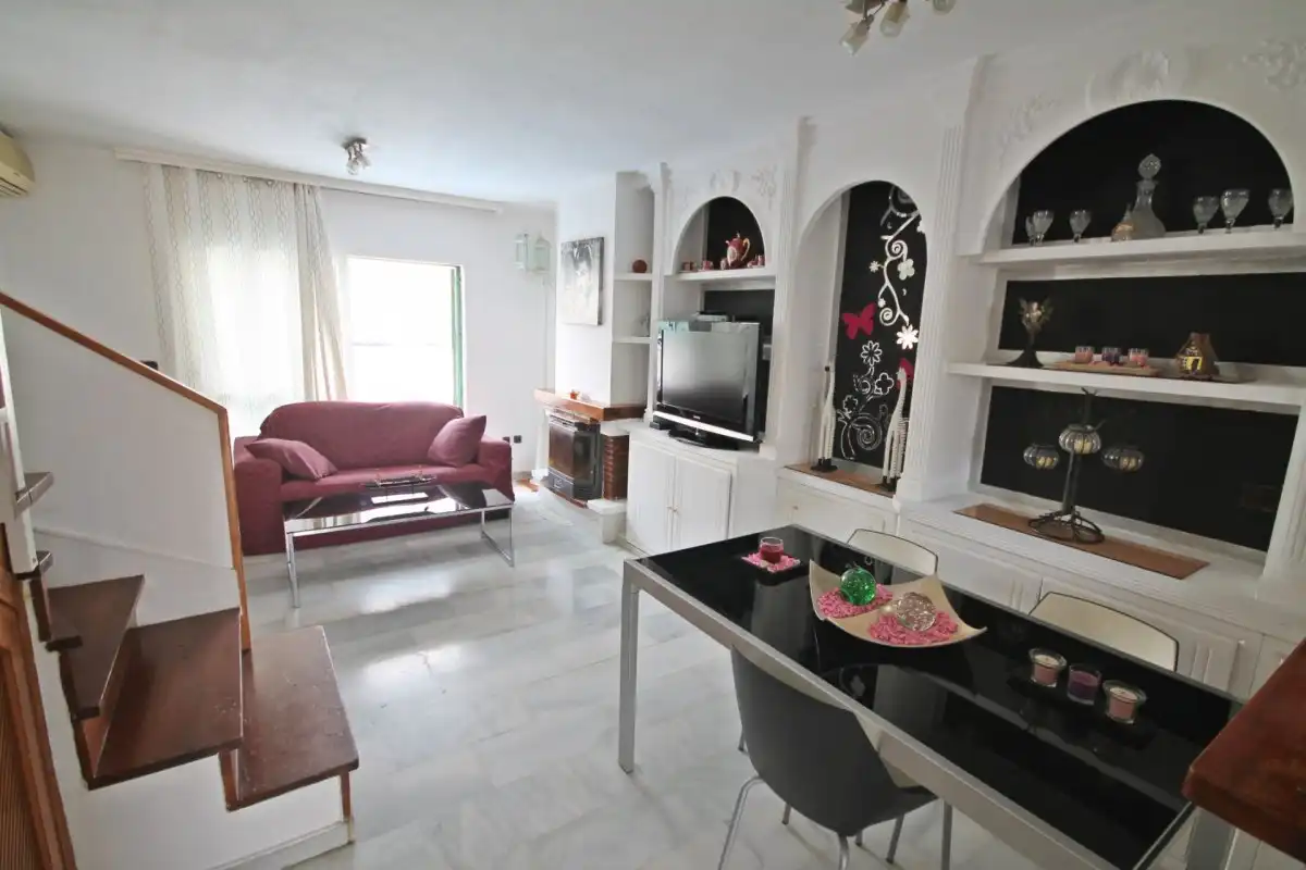 Terraced house with terrace for sale in Calle pinzón, imagen 3