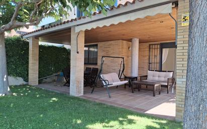 Jardí de Casa adosada de lloguer en Villanueva de la Cañada amb Calefacció, Jardí privat i Parquet