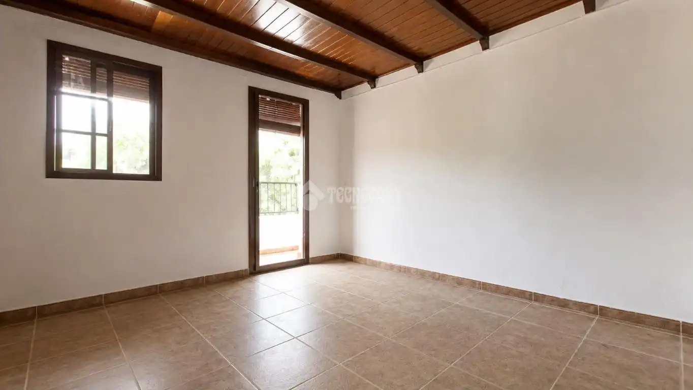 Casa adosada en venda en Los Barrios amb Terrassa, Traster i Balcó