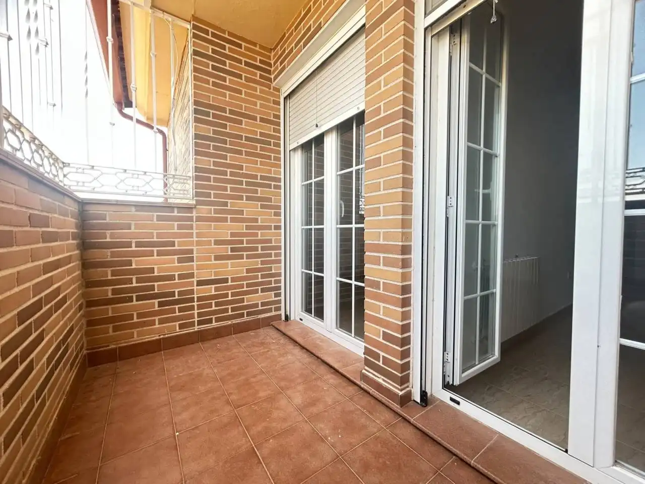 Adossat amb jardí en venda a Calle Países Bajos, imagen 30