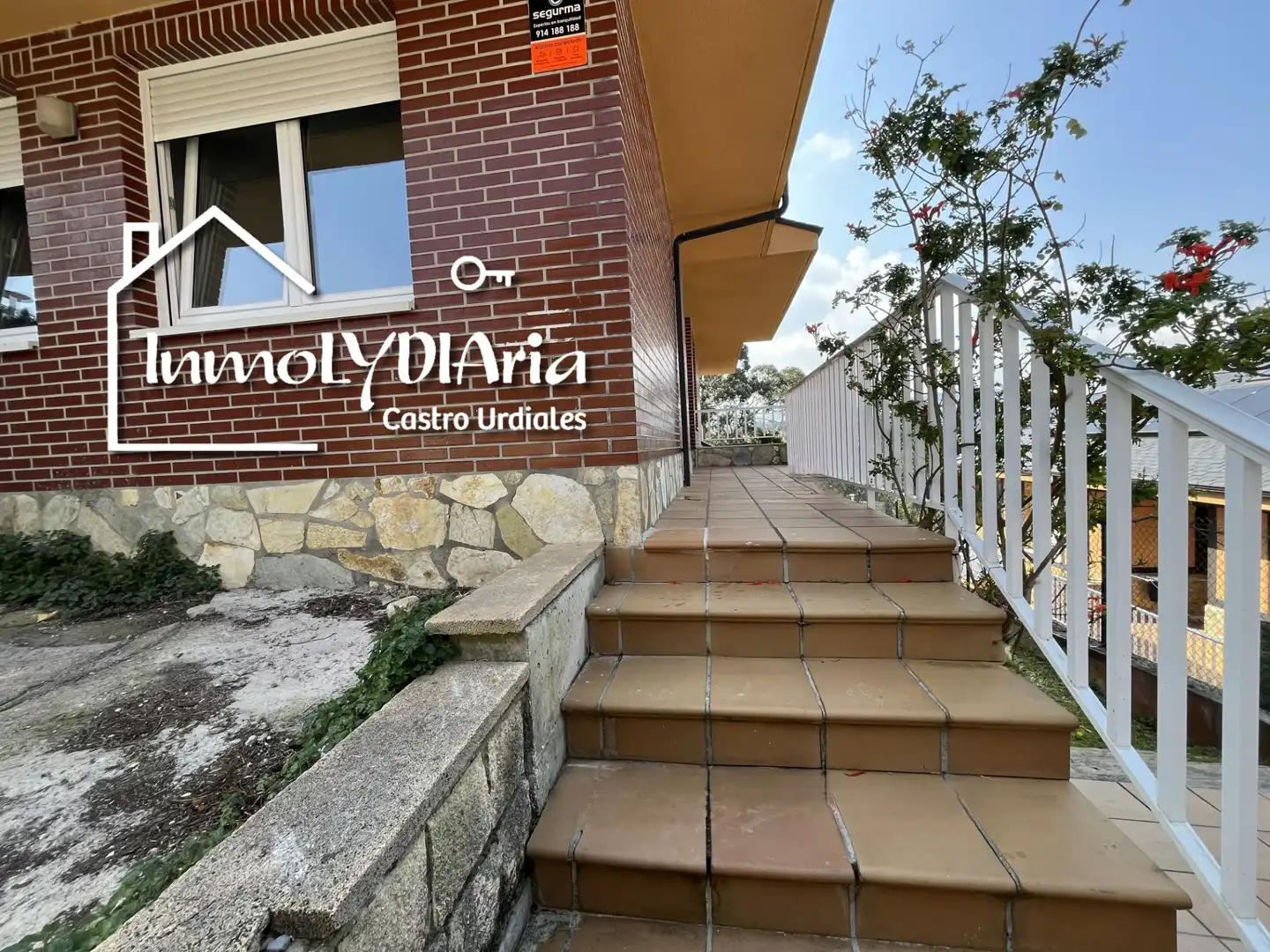 Terrace of Houses for sale in Castro-Urdiales  with Heating, Private garden and Terrace