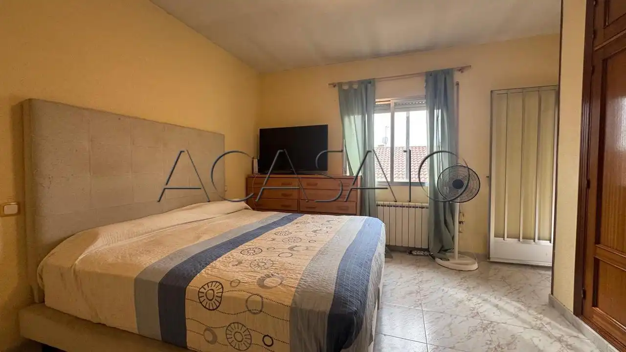 Casa a schiera in vendita a Villaluenga de la Sagra, imagen 5