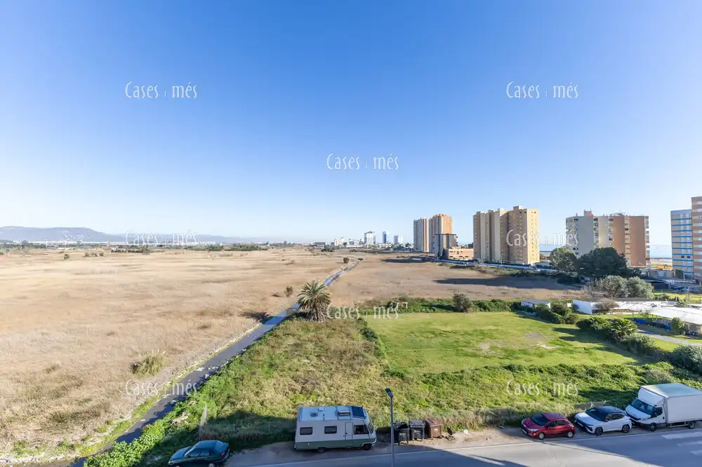 Apartamento en venta en La Pobla de Farnals con Terraza, Amueblado y Piscina comunitaria