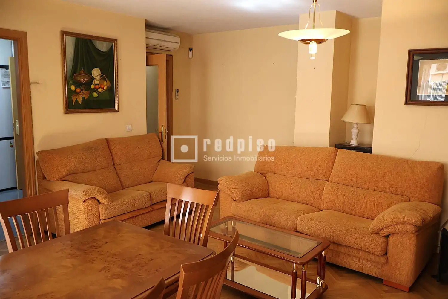 Living room of Flat for sale in Madrid  with Air Conditioner, Heating and Parquet flooring
