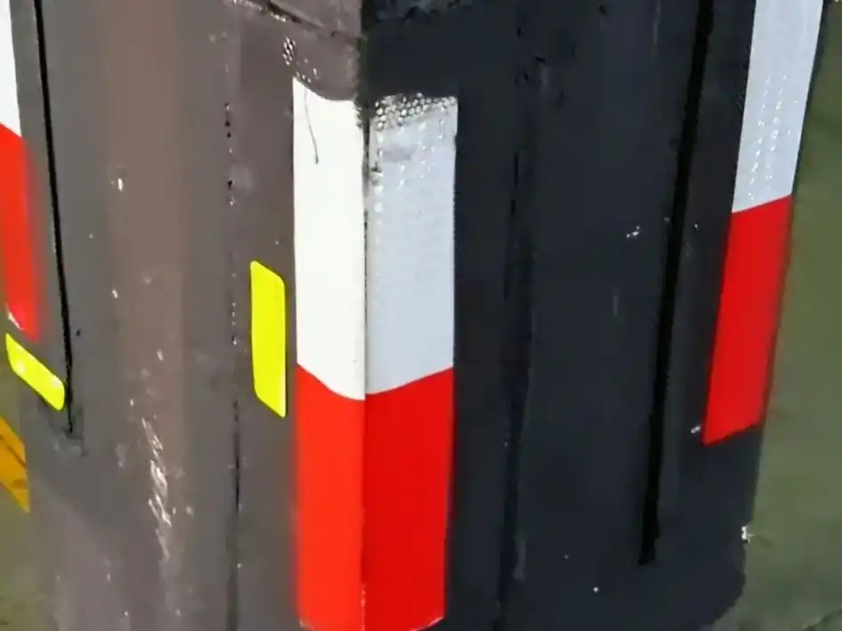 Exterior view of Garage for sale in Madrid  with Alarm