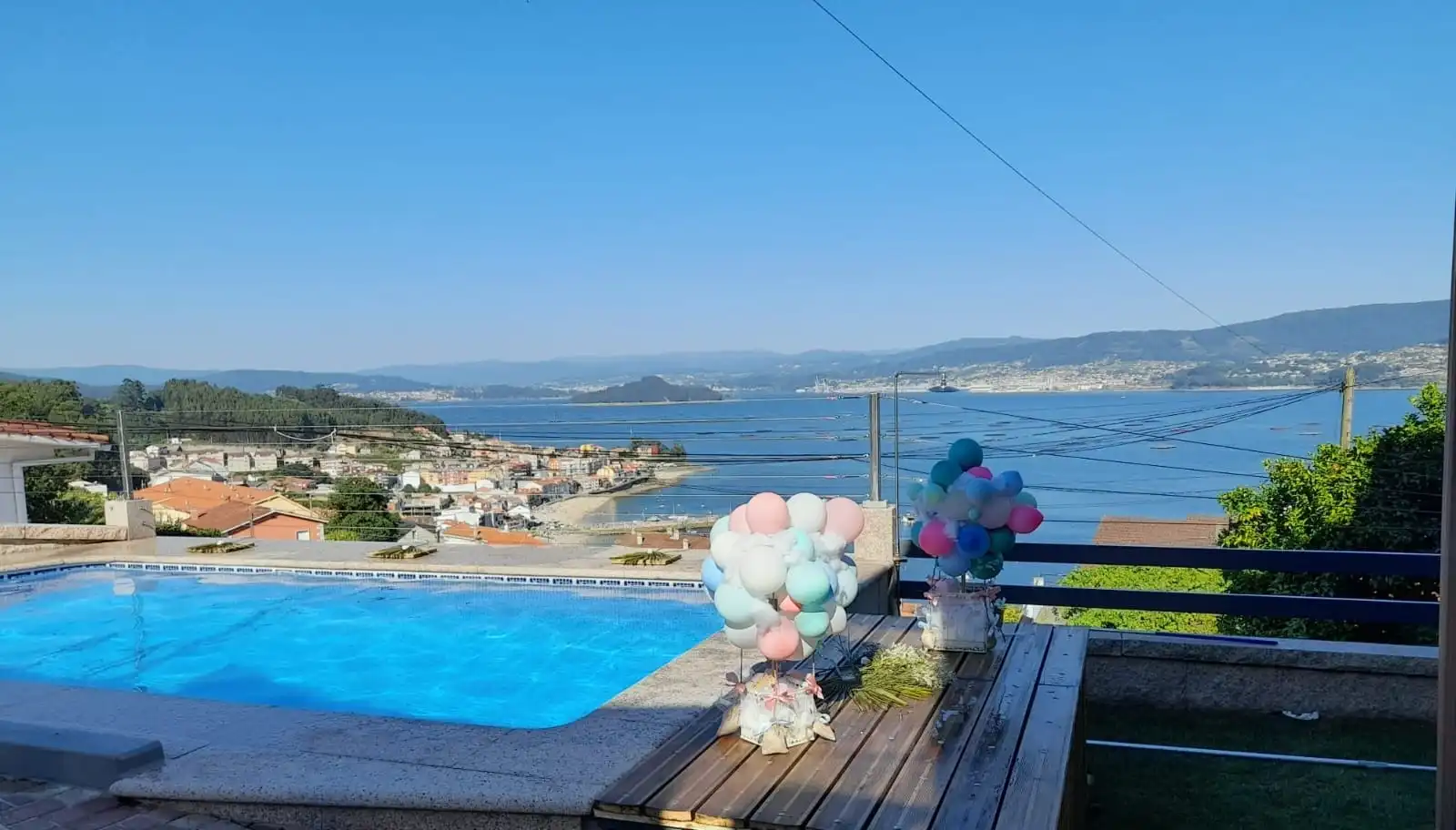 Swimming pool of Houses for rent in Sanxenxo  with Air Conditioner, Private garden and Terrace