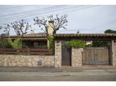 Villa avec piscine à vendre à Calle Primavera