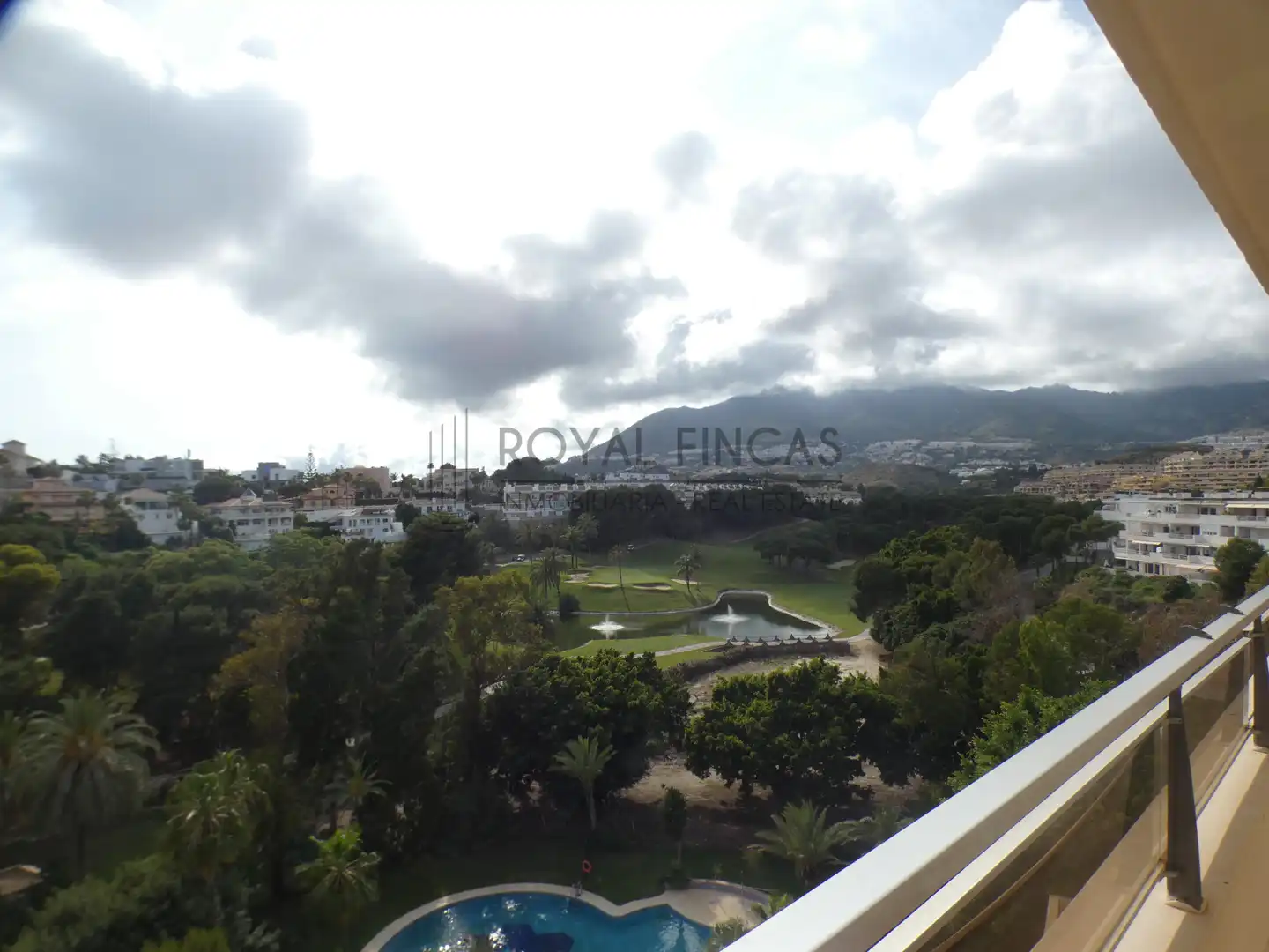 Exterior view of Flat for sale in Benalmádena  with Terrace, Furnished and Oven