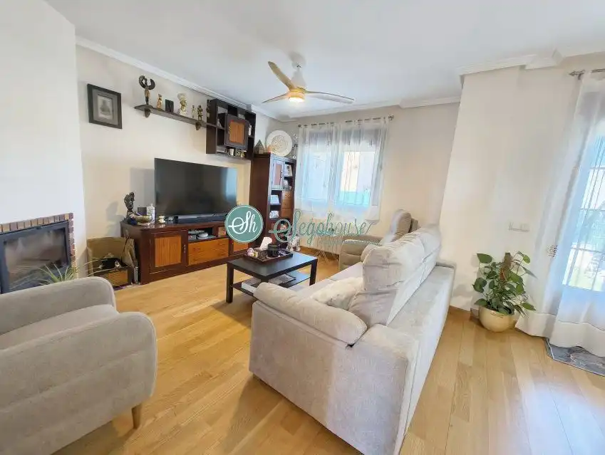 Sala de estar de Casa o chalet en venta en Segovia con Calefacción y Trastero