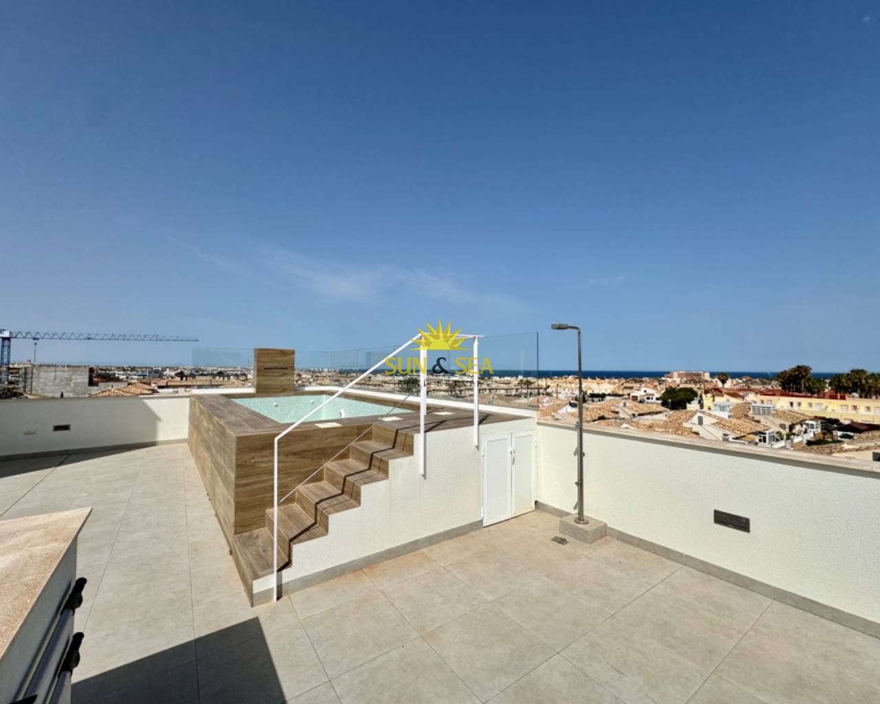 Attic to rent in La Regia