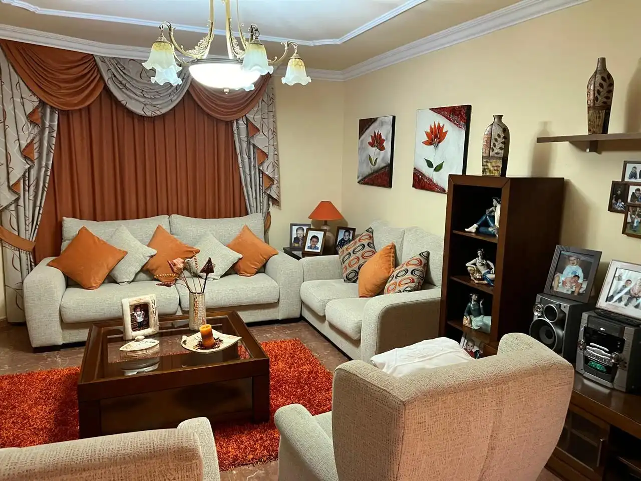 Sala de estar de Casa o chalet en venta en Los Realejos con Terraza, Amueblado y Balcón
