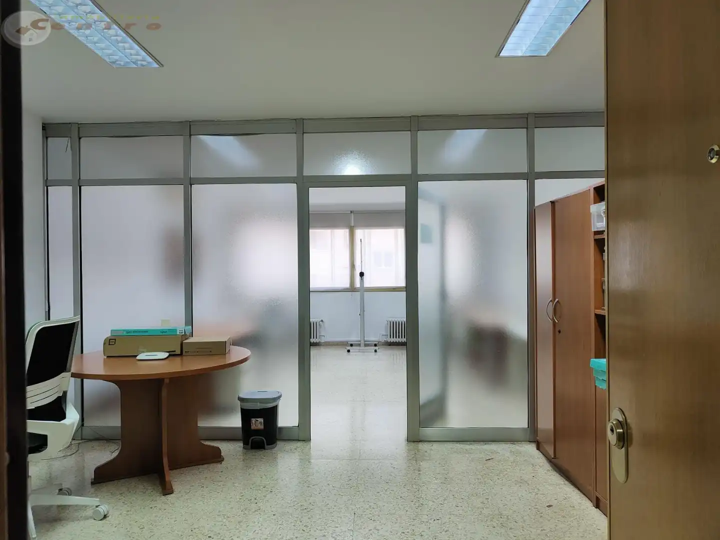 Office space with lift to rent in Rosario
