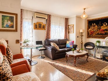 Flat with balcony for sale in Pla - Carolinas