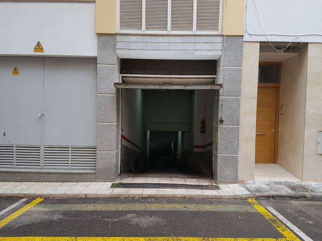 Garaje en Alquiler en Joc de la Pilota en Centre