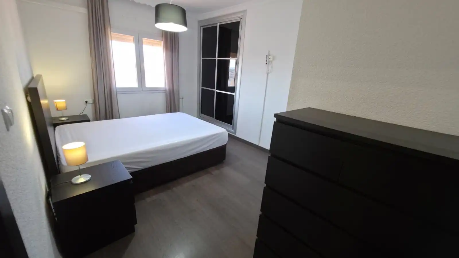 Flat for rent in de La Banqueta, Santa Bárbara - Ciudad Deportiva