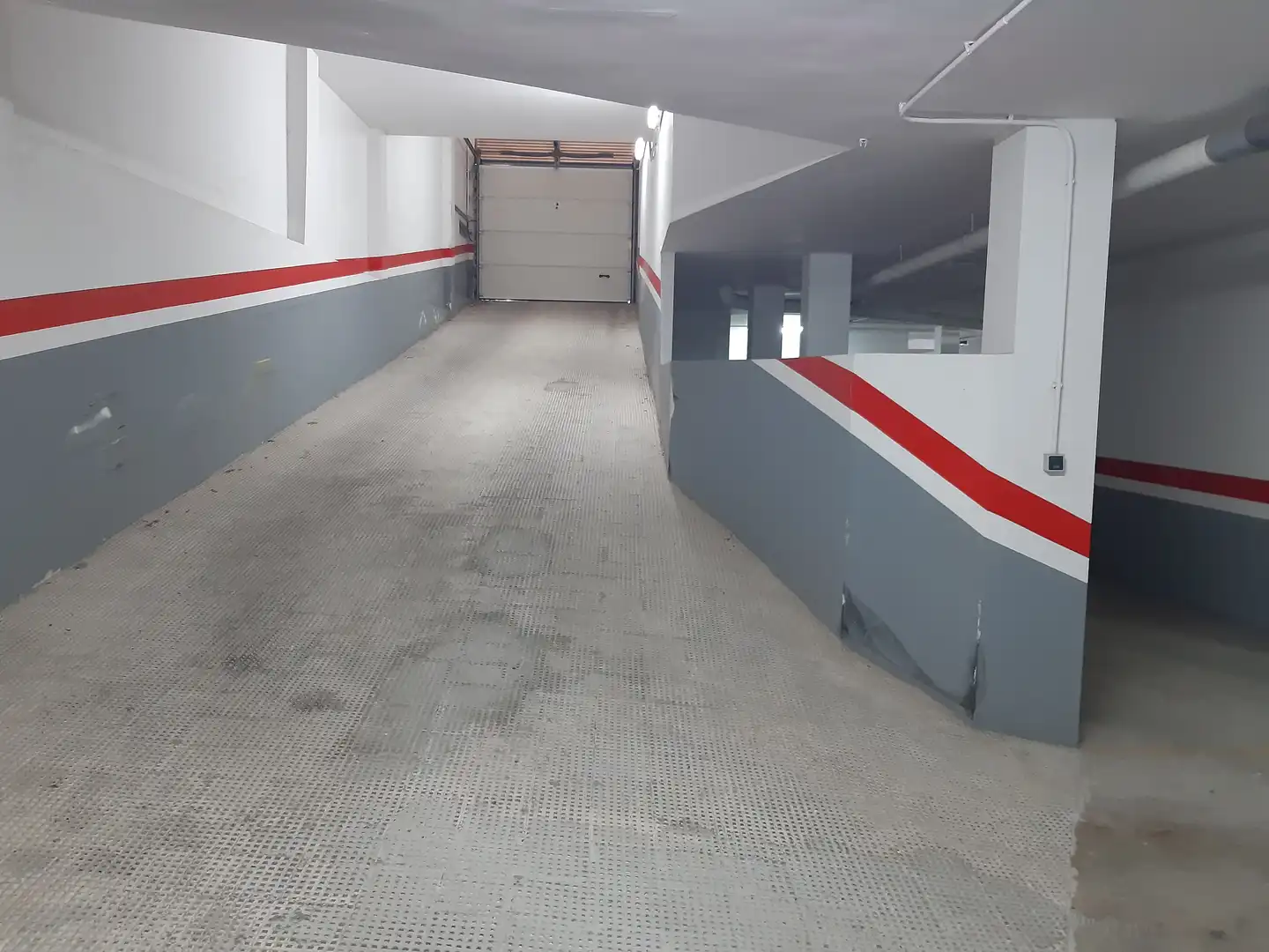 Aparcament amb ascensor en venda a C/ Diputación, imagen 4