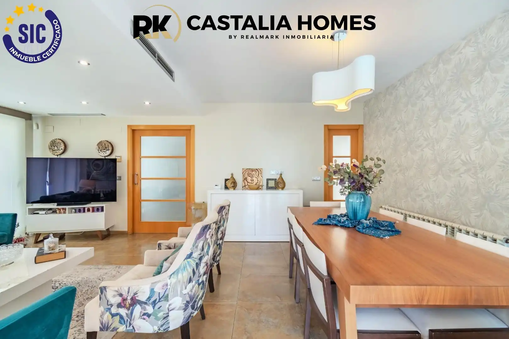 Menjador de Casa o xalet en venda en Benicasim / Benicàssim amb Aire condicionat, Calefacció i Jardí privat