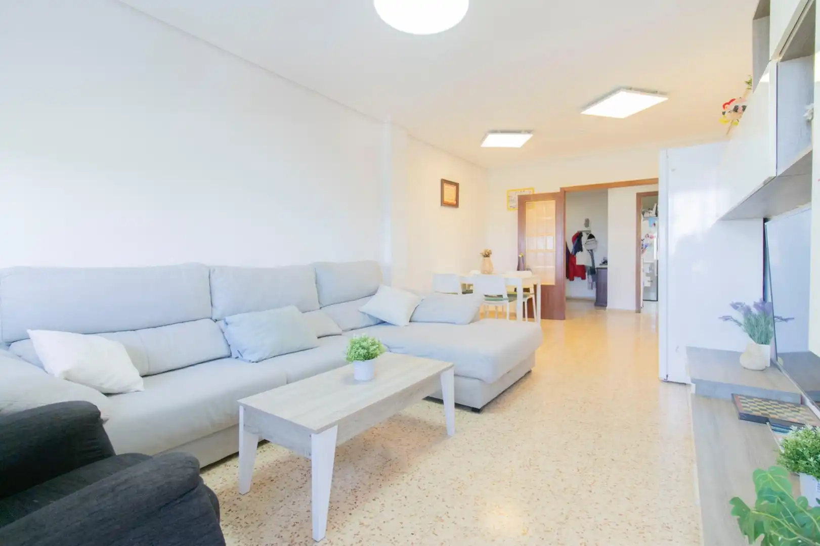Sala de estar de Piso en venta en Valencia con Aire acondicionado, Trastero y Balcón