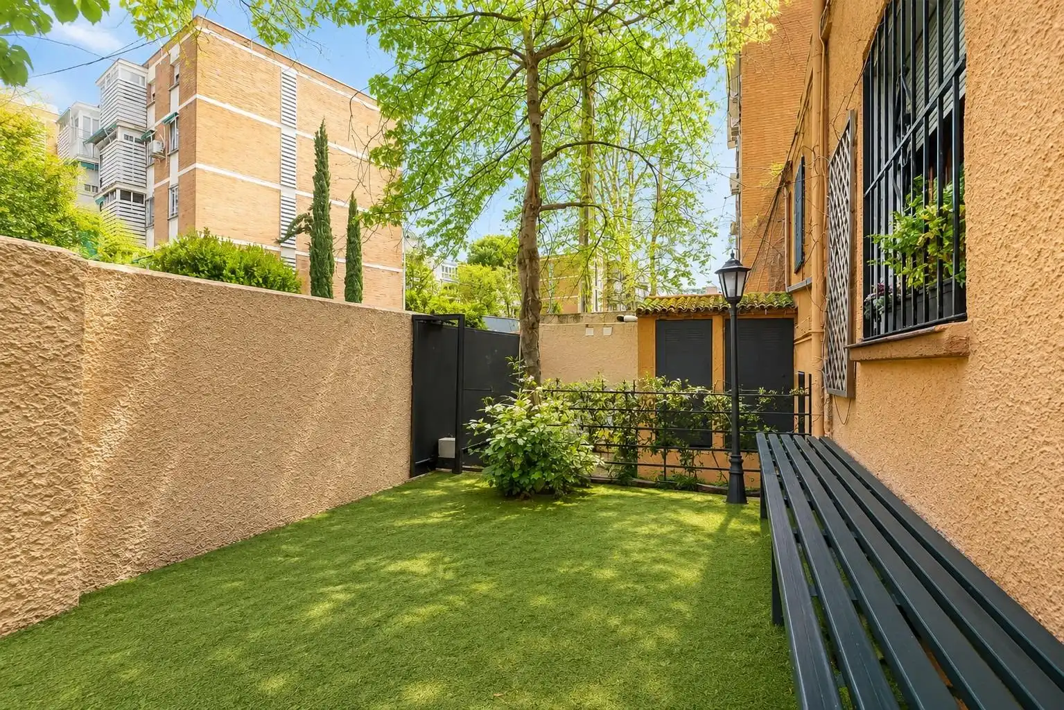 Jardín de Casa o chalet en venta en Madrid