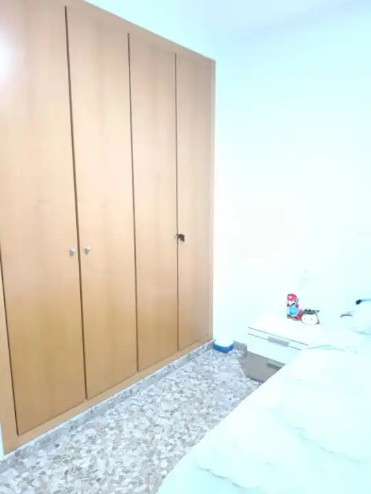 Bedroom of Flat for rent in Silla  with Air Conditioner, Heating and Furnished