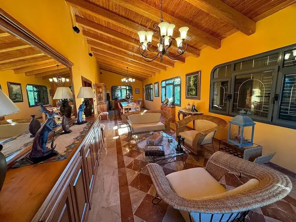 Living room of Houses for sale in Cacabelos  with Heating, Parquet flooring and Terrace