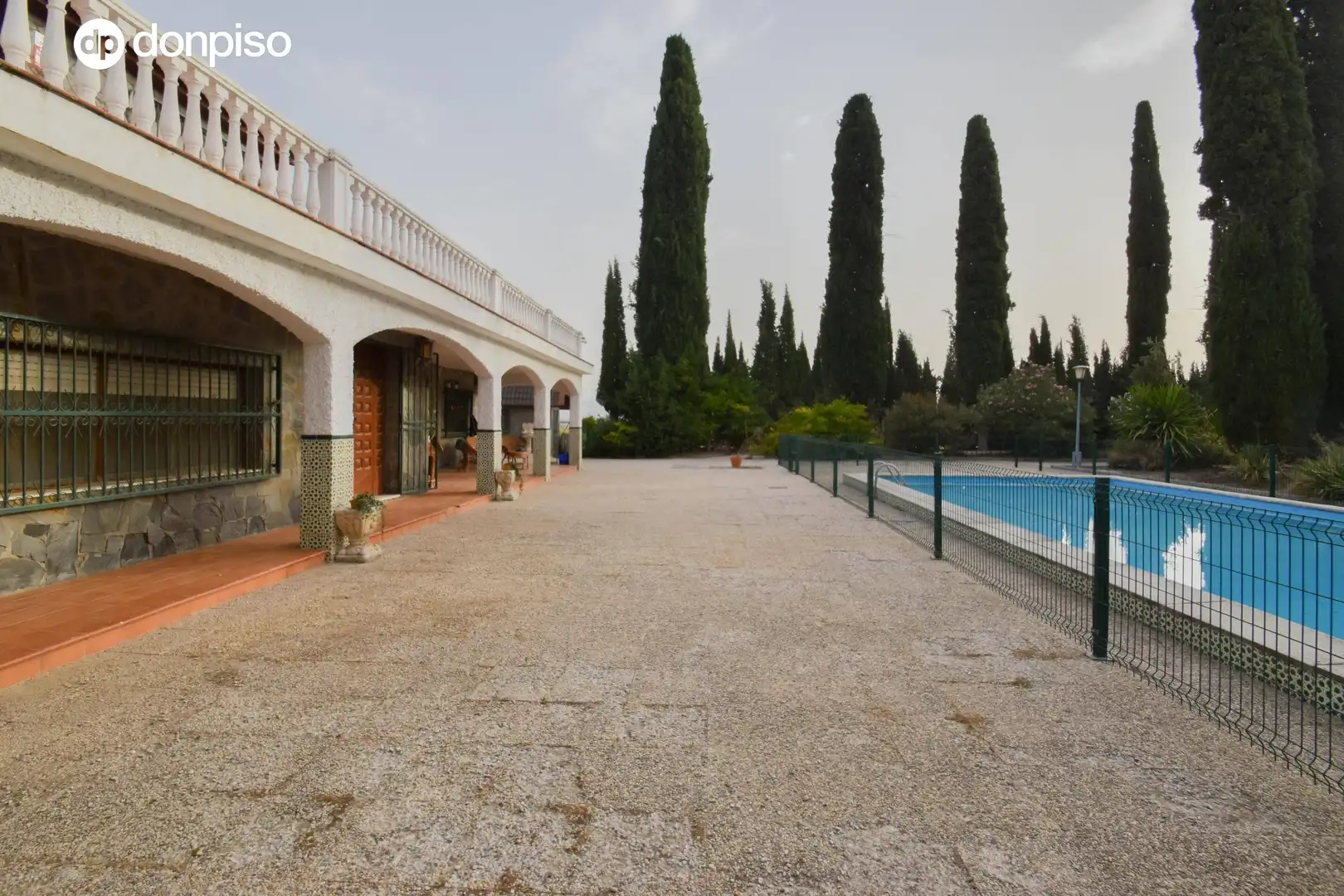 Piscina de Casa o xalet en venda en Chauchina amb Jardí privat, Parquet i Terrassa