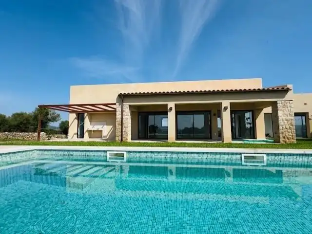 Piscina de Finca rústica en venta en Petra con Aire acondicionado, Jardín privado y Piscina