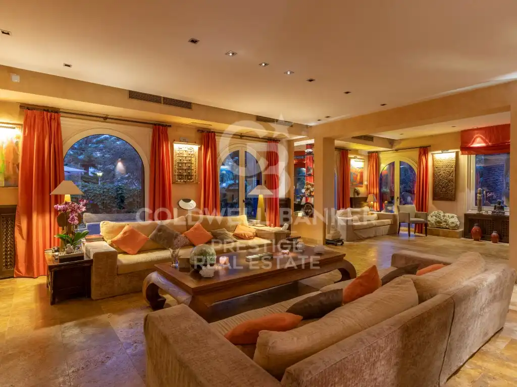 Sala de estar de Casa o chalet en venta en Sitges con Aire acondicionado, Jardín privado y Terraza
