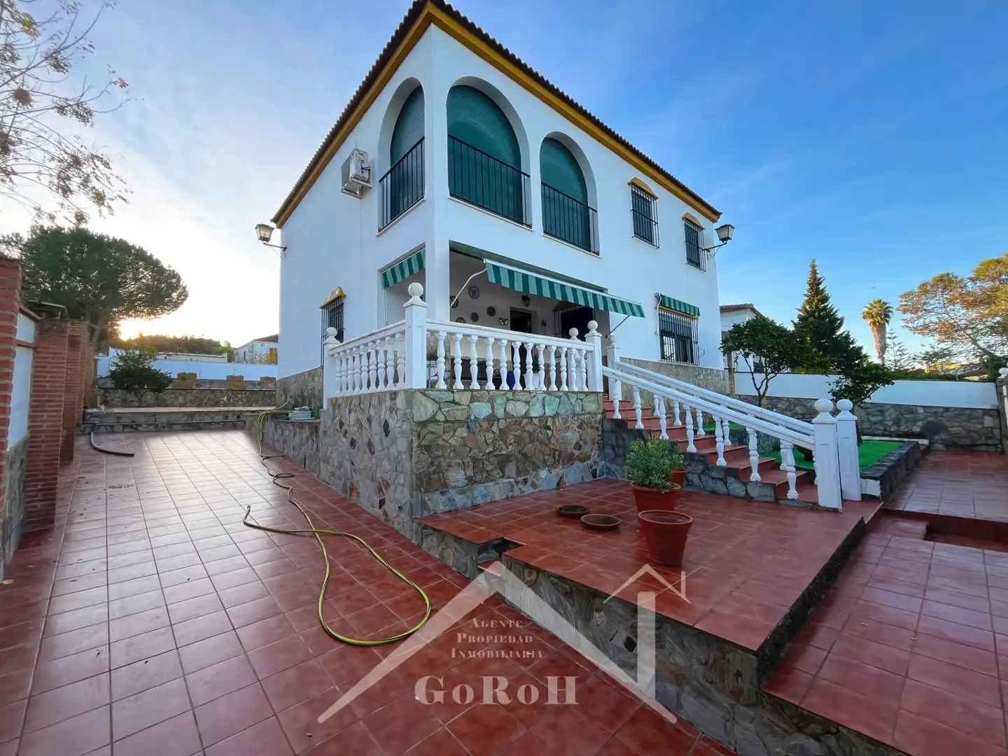 Vista exterior de Casa o xalet en venda en Castilblanco de los Arroyos amb Aire condicionat, Jardí privat i Terrassa