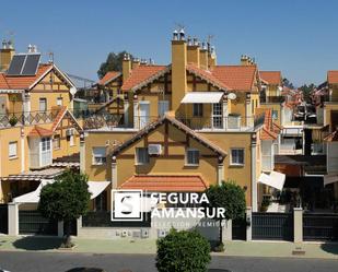 Vista exterior de Casa adosada en venda en Aljaraque amb Aire condicionat i Terrassa