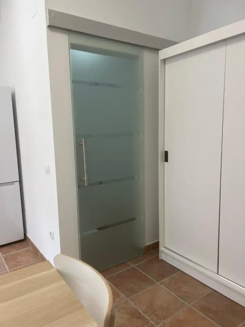 Study for rent in Dos Hermanas  with Air Conditioner, Furnished and Washing machine
