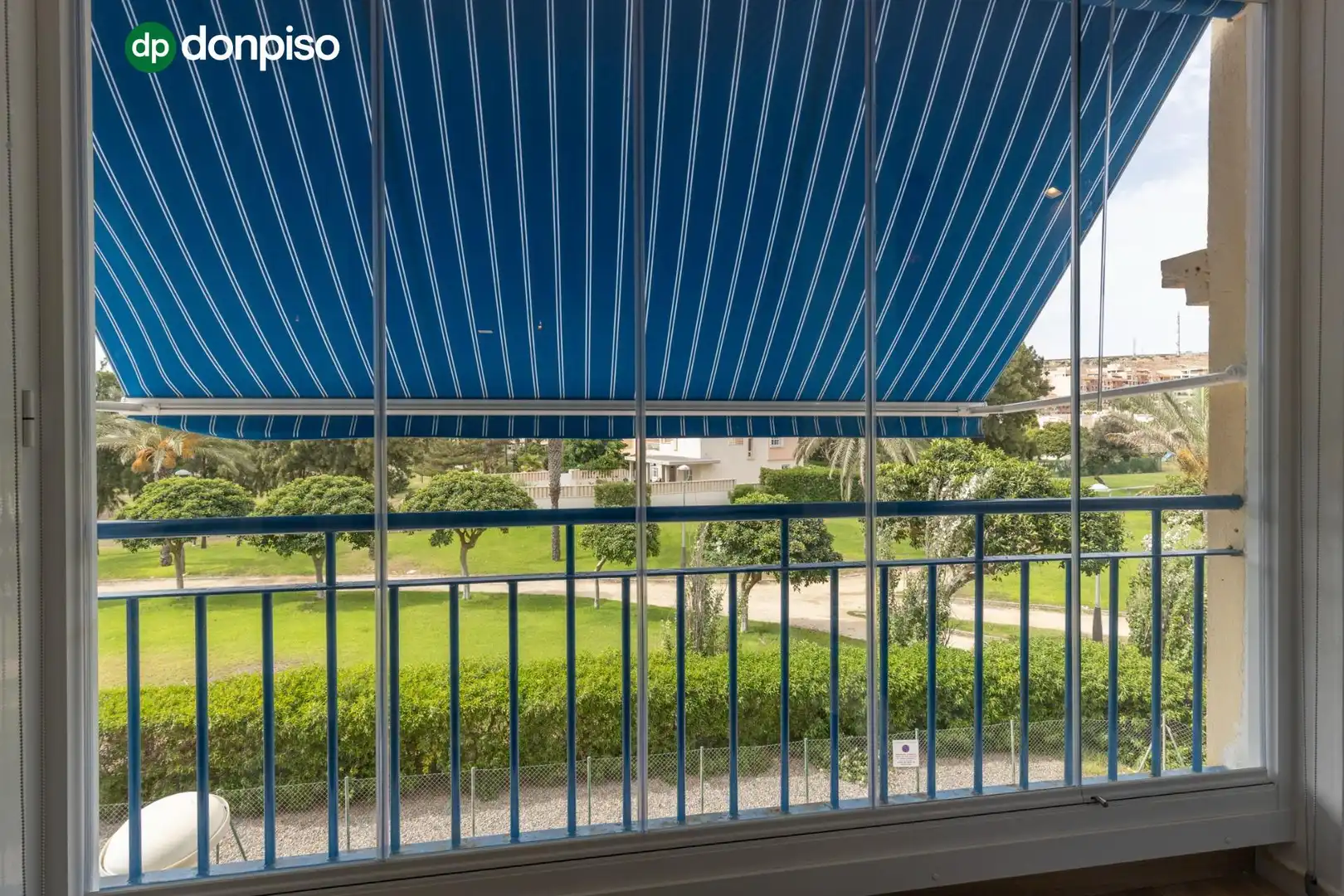 Terraza de Piso en venta en El Ejido con Piscina comunitaria