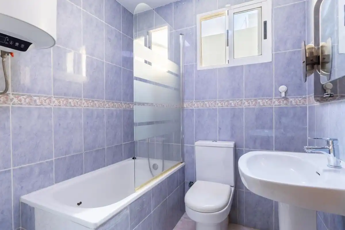 Baño de Piso en venta en Valencia con Calefacción
