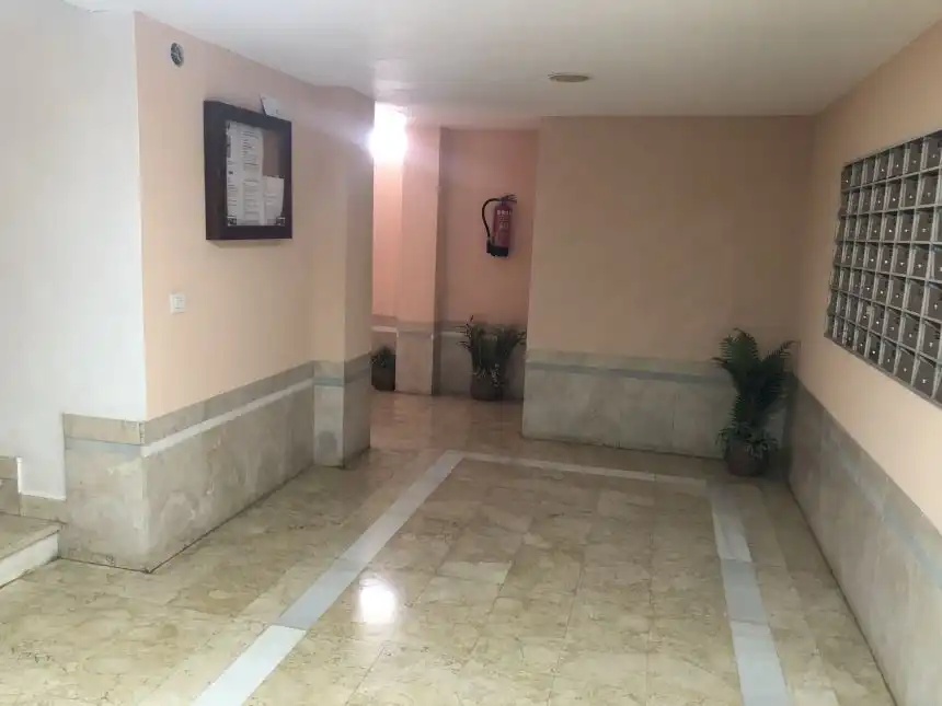 Wohnungen zur Miete in Santa Pola mit Privatgarten, Terrasse und Möbliert