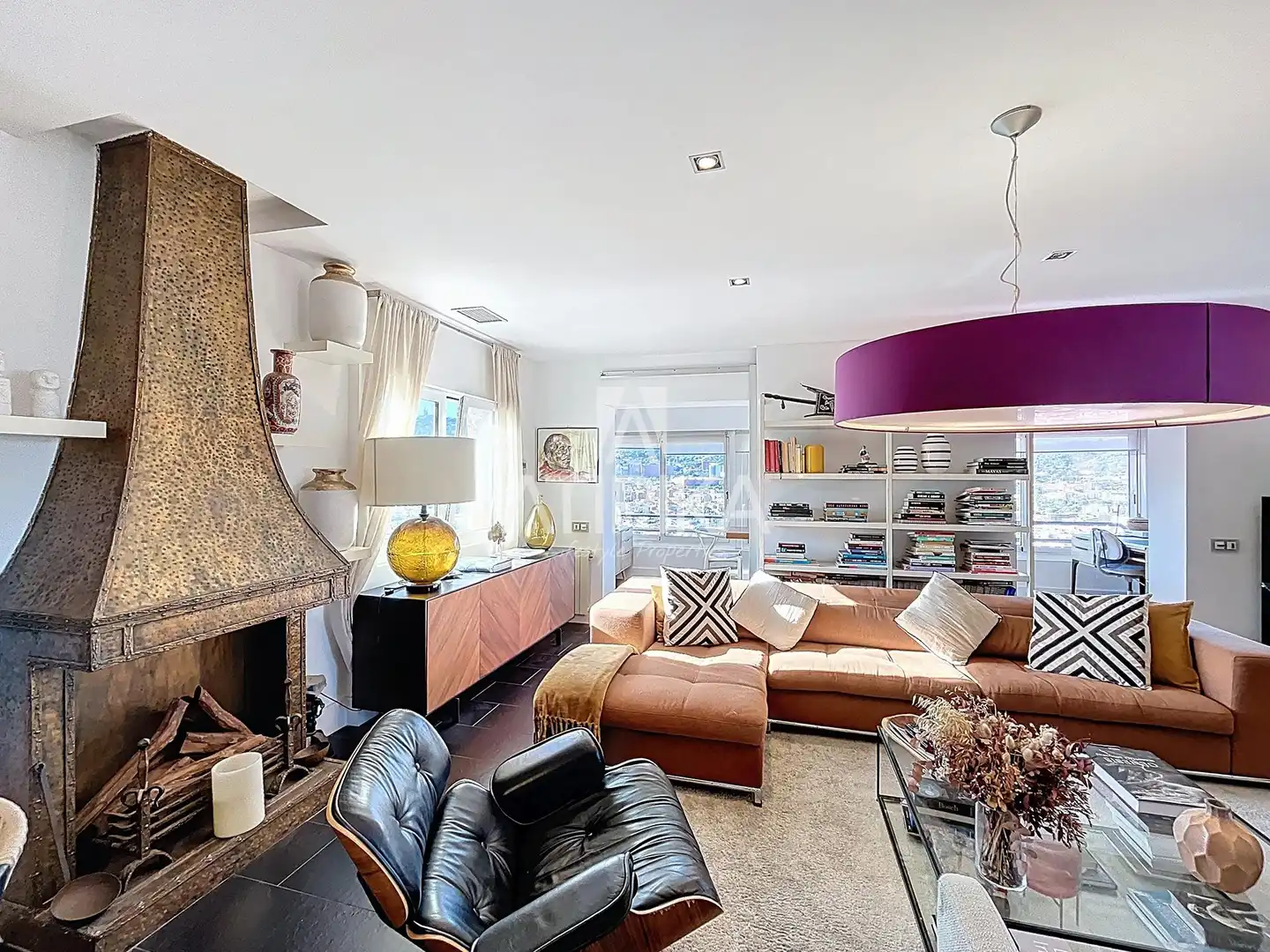 Wohnzimmer von Maisonette zum Verkauf in Barcelona mit Klimaanlage, Heizung und Terrasse