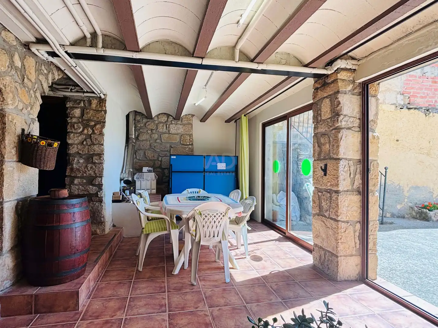 Terrasse von Einfamilien-Reihenhaus zum Verkauf in Cervià de Les Garrigues mit Heizung und Terrasse