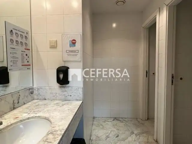 Bureau avec ascenseur à louer à De L'Hospitalet, imagen 16