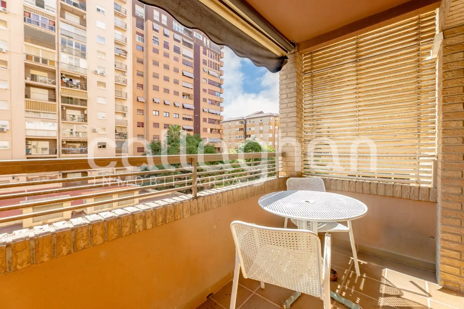 Flat for rent in Ciutat Jardí