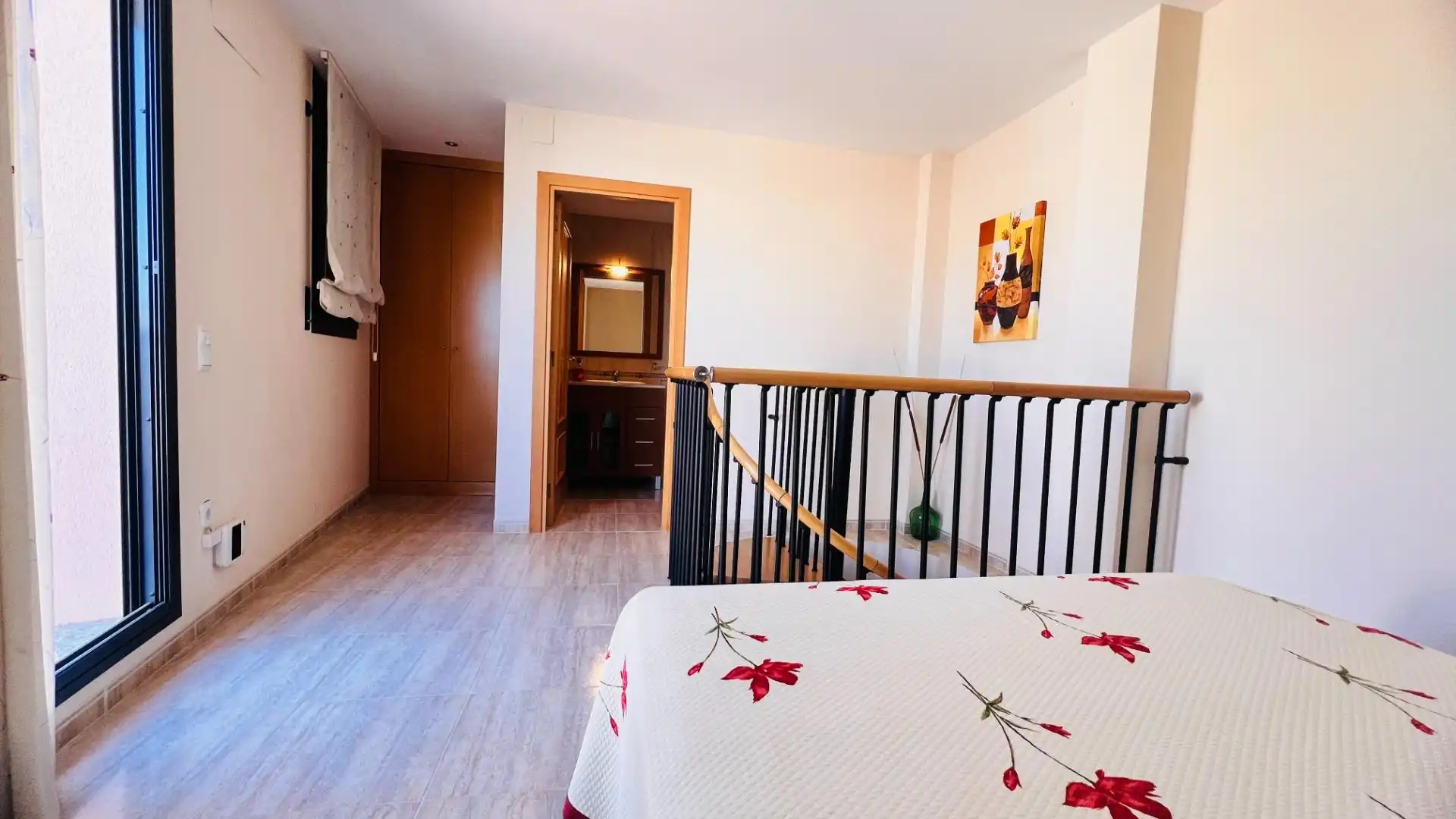 Schlafzimmer von Dachboden zum Verkauf in L'Ampolla mit Terrasse, Möbliert und Alarm