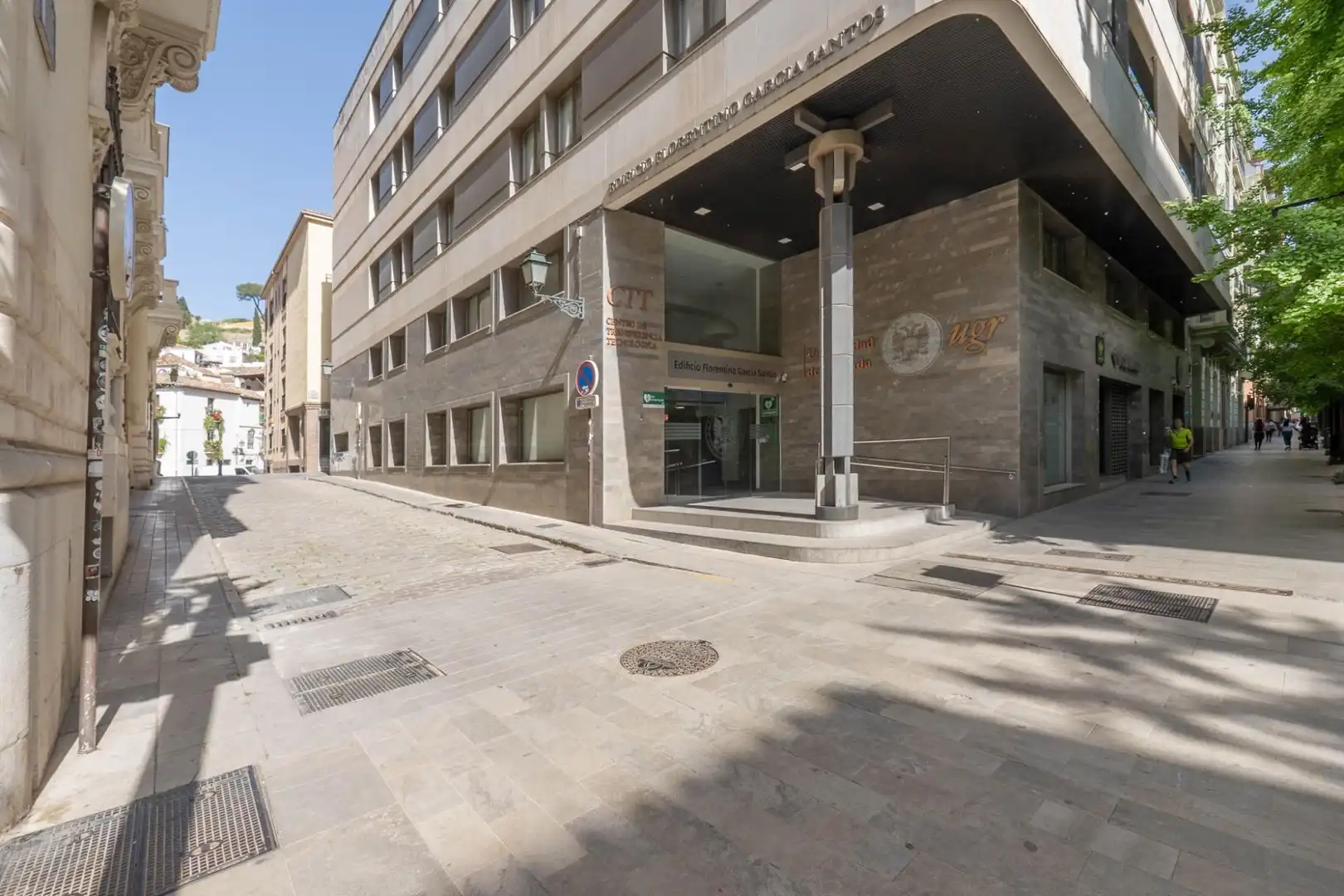 Vista exterior de Garatge en venda en Granada