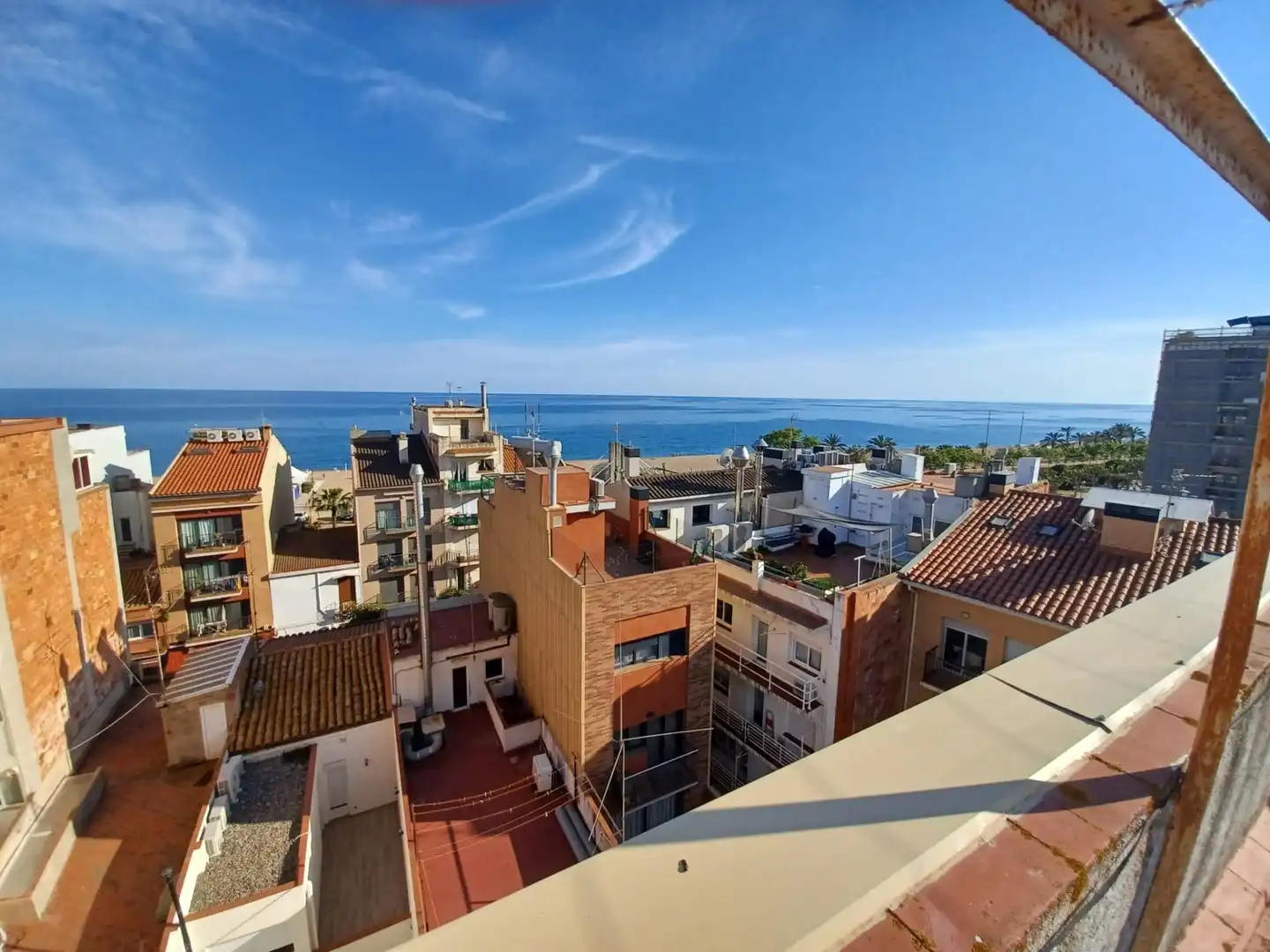 Vista exterior de Piso en venta en Calella con Calefacción y Balcón
